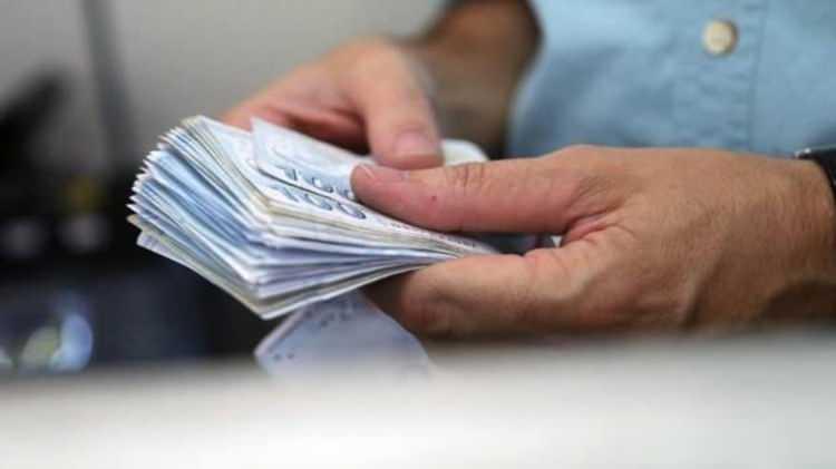 <p>Ancak seyyanen artış kararı alınırsa ne kadar olacağı ve ne zaman hangi maaşlara yansıtılacağı &ccedil;alışma sonunda belli olacak.</p>
