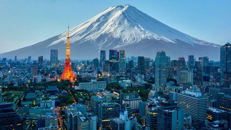 <p>193 ülkeye vizesiz seyahat imkanı sunan Japonya 5 yıl üst üste dünyanın en güçlü pasaportu seçilirken Afganistan dünyanın en zayıf pasaportu seçildi.</p>