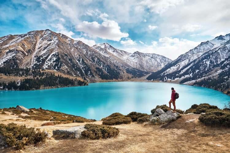 <p><strong>KAZAKİSTAN</strong></p>
<p> </p>
<p><strong>Nüfus: 19 milyon</strong></p>
<p>Etnik yapı: Yüzde 64 Kazak, yüzde 24 Rus, yüzde 3 Özbek, yüzde 2 Ukraynalı, yüzde 1,4 Uygur, yüzde 1,3 Tatar, yüzde 1 Alman, yüzde 4,3 diğer</p>
<p>Yüzölçümü: 2,7 milyon kilometrekare</p>
<p>Dil: Kazakça</p>
<p>Din: Yüzde 70,2 Müslüman, yüzde 26 Hristiyan, yüzde 0,03 Hindu, yüzde 01, Budist, yüzde 0,7 diğer ya da bilinmiyor</p>
<p>Para Birimi: Tenge </p>