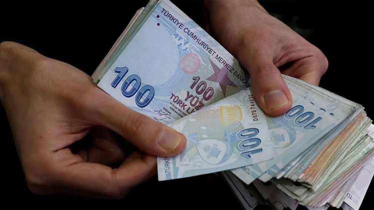 <p>Görüşmede, 2024 ve 2025 yıllarında yapılacak zam oranında anlaşma sağlanamadı. Taraflar 11 hizmet kolunun tamamında ise anlaşmaya vardı. Sürenin sona ermesiyle Kamu Görevlileri Hakem Heyeti devreye girdi.</p>
<p> </p>