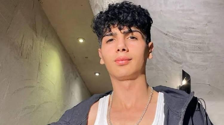 <p>"AZ YAŞAYACAĞIMI DÜŞÜNÜYORUM"</p>
<p>Duymaz, ölmeden önce yaptığı açıklamayla da gündem olmuştu. 19 yaşındaki ünlü fenomen “Gelecekteki planların ne?” sorusu üzerine söylediği sözleri yürekleri dağladı. </p>