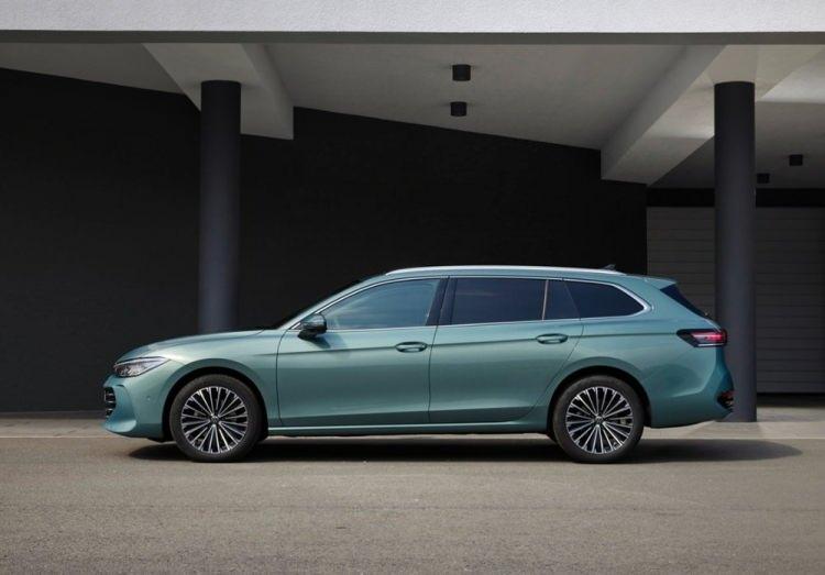 <p>Passat Variant isteğe bağlı olarak yeni nesil IQ.LIGHT LED matrix farlarla birlikte alınabilecek.</p>