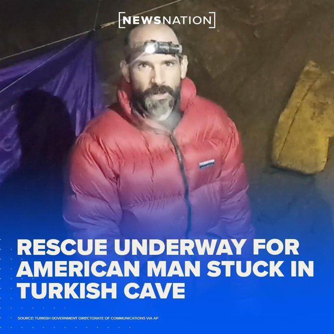 <p>Bin 40 metre derinlikte tedavisine başlanan Dicky'e, 4 ünite kan verildi. Uygulanan tedaviye olumlu yanıt veren Dicky, ayağa kalktı. Mark Dicky'in, yaşadığı halsizlik durumunun ortadan kalkmasıyla ekiplerle birlikte mağaradan çıkış çalışması başladı.</p>