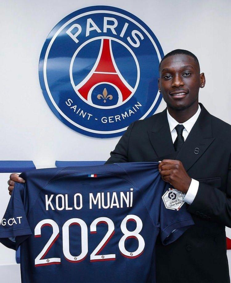 <p>* Kolo Muani / PSG</p>