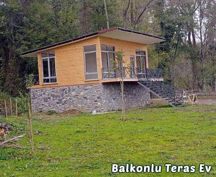 <p>Taş evler, teras evler, tiny house, ahşap çiftlik evi, ikiz ahşap evler, ikiz Safranbolu evinin bulunduğu belirtilen tanıtımlarda, "<strong>SisliVadi İğneada'da; doğanın ortasında, doğayla bir olmak ve oksijeni bol, stresi az bir deneyim yaşamak istermisiniz?</strong></p>