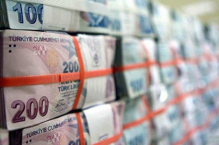 <p><strong>EMEKLİ İKRAMİYESİ İÇİN 5.000 TL ÖNE ÇIKTI</strong></p>
<p> </p>
<p>Cumhuriyetin 100. yılına özel bir kereye mahsus olmak üzere ödenecek ikramiye konusunda 5.000 TL rakamı öne çıkarken, son kararı Başkan Recep Tayyip Erdoğan verecek.</p>