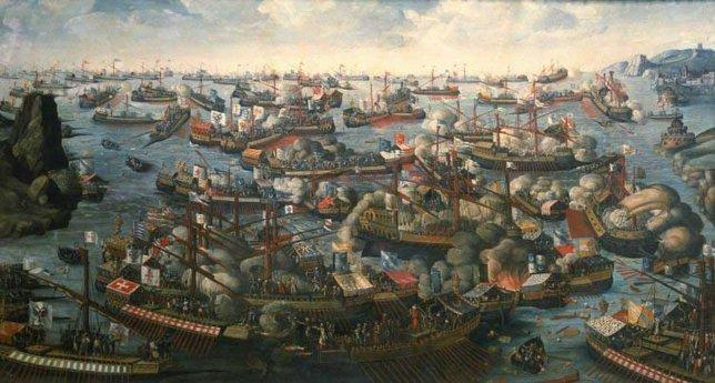 <p>Ancak değişen Dünya şartlarını okuma başarısıyla Yavuz Sultan Selim, daha 1500'lü yılların başlarında Hint Okyanusu'na yerleşerek İslam Alemi'nin sömürgeleştirilmesi için girişimlere başlayan Portekiz'li sömürgecilere karşı, Memlüklerin direnemeyeceğini görmüş, Hristiyan Avrupa sömürgeciliğinin azgın emellerine karşı durabilmenin tek yolunun, doğudaki bütün İslam Devletlerini tek bir güçlü Devlet altında birleştirmek olduğunu anlamıştı.</p>
<p> </p>