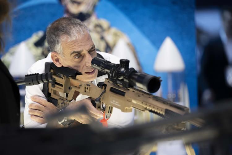 <p>Dünyanın en prestijli fuarlarından DSEI 2023, 15 Eylül'de sona erecek.</p>