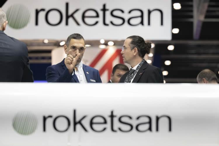 <p>Büyükelçi Ertaş, savunma sanayinin Türkiye'de önemli ihracat kalemi haline geldiğini belirterek, şunları kaydetti:</p>