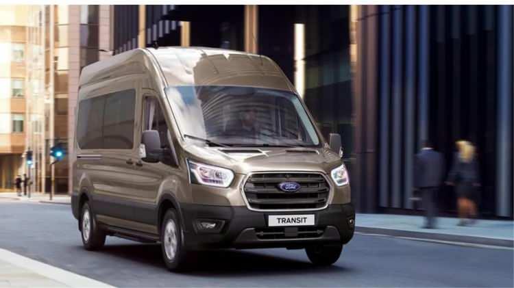 <p>Ford Transit/Tourneo Courier, 3 bin 154 adetle ikinci sırada yer aldı.</p>