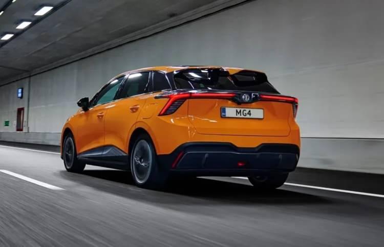 <p>MG</p>

<p>MG MG4 Comfort&nbsp;170 PS 51 kWsa<br />
<br />
<br />
Eyl&uuml;l fiyatı: 1.249.000 TL</p>
