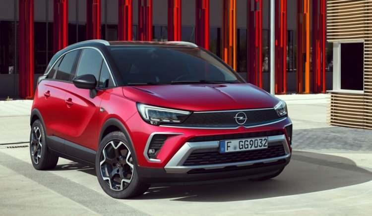 <p>OPEL</p>

<p>&nbsp;</p>

<p>CROSSLAND 1.2 Benzinli MT-6 130 HP&nbsp; -&nbsp;ESSENTIAL&nbsp;</p>

<p><br />
2023&nbsp;Eyl&uuml;l&nbsp;fiyatı: 1.104.900 TL</p>

<p>1.2 130 HP Benzin&nbsp;AT6 Essential -&nbsp;1.222.900 TL</p>

<p>Elegance -&nbsp;1.309.900 TL</p>
