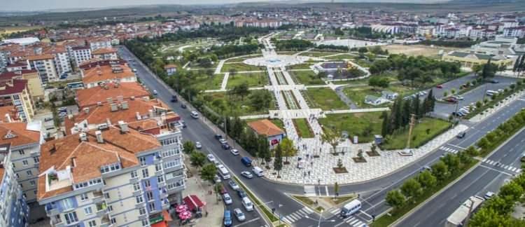 <p>Çorlu, Tekirdağ </p>
<p>Nüfus: 284.907 kişi</p>