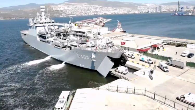 <p>Milli Savunma Bakanlığı'ndan yapılan a&ccedil;ıklamada, Sel felaketinden ardından Libya halkına destek i&ccedil;in İzmir&rsquo;den yola &ccedil;ıkan Deniz Kuvvetleri'ne ait TCG Sancaktar ve TCG Bayraktar gemilerinin Libya'ya ulaştığı belirtildi.</p>

<p>&nbsp;</p>
