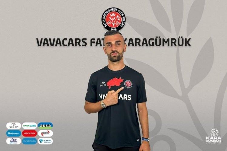 <p>SERDAR DURSUN<br />
<br />
Eski Takımı: Fenerbahçe Yeni Takımı:<br />
<br />
Yeni Takımı: Vavacars Fatih Karagümrük<br />
<br />
Mevki: Santrfor (31)<br />
<br />
Bonservis:-</p>
