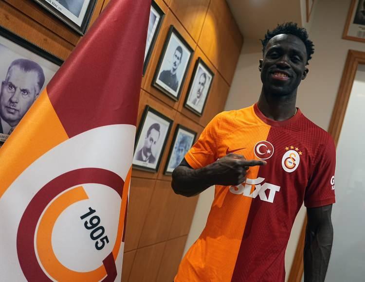 <p>DAVINSON SANCHEZ<br />
<br />
Eski Takımı: Tottenham<br />
<br />
Yeni Takımı: Galatasaray<br />
<br />
Mevki: Stoper (27)<br />
<br />
Bonservis: 9.5 milyon euro</p>
