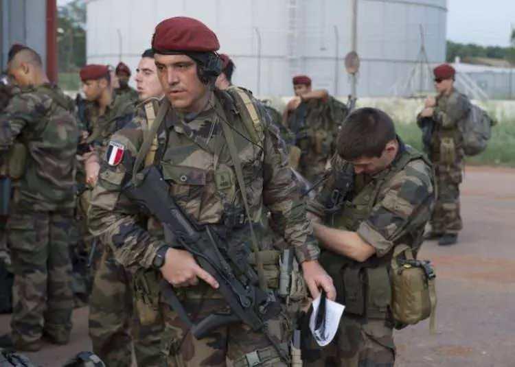 <p>7 FRANSA</p>

<p>&nbsp;</p>
