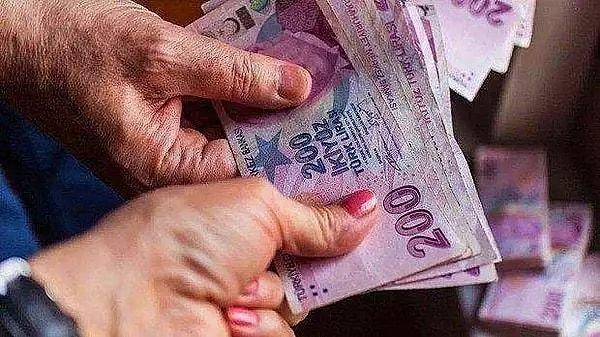 <p>Primler eşitse de son sigortalılığı hangi statüdense oradan emekli aylığı bağlanıyor. Esnafın prim yükünün düşmesiyle birlikte bu kural da ortadan kalkmış olacak. </p>
