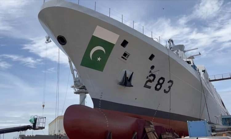 <p>ASFAT tarafından tamamlanan Pakistan Donanması’nın MİLGEM ilk gemisi PNS BABUR (F-280) teslim ediliyor. İstanbul’da düzenlenecek törende ayrıca Açık Deniz Karakol Gemileri AKHİSAR (P-1220) ve KOÇHİSAR (P-1221) bugün yapılacak tören ile denize indiriliyor.</p>
