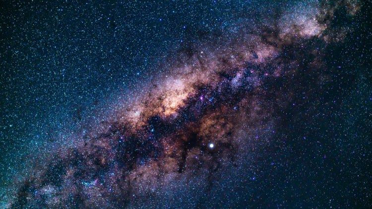 <p>Galaksilerimizin ve güneş sistemimizin büyüleyici görüntüleri, bu yılın Yılın Astronomi Fotoğrafçısı'nın açıklanmasıyla birlikte ortaya çıktı.</p>
