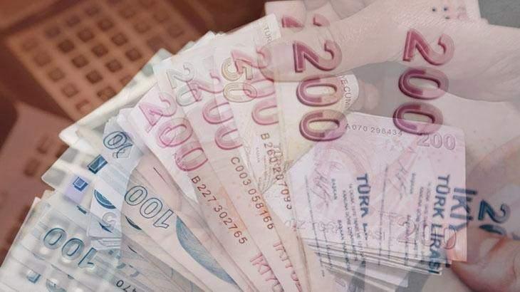 <p>Emeklilere 1100 lira olan bayram ikramiyeleri de artacak. </p>