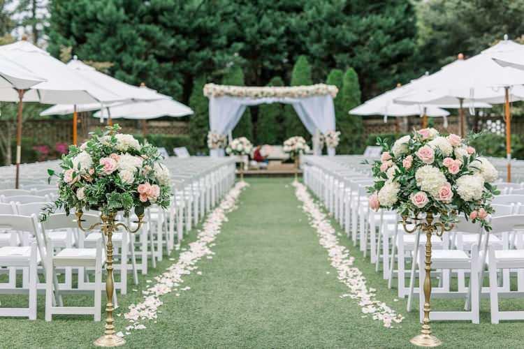 <p>Daha sonra Insider'a e-posta yoluyla yaptığı açıklamada, kelimelerin, özellikle de kalabalık önünde, kendisine pek uygun olmadığını söyledi.</p>
