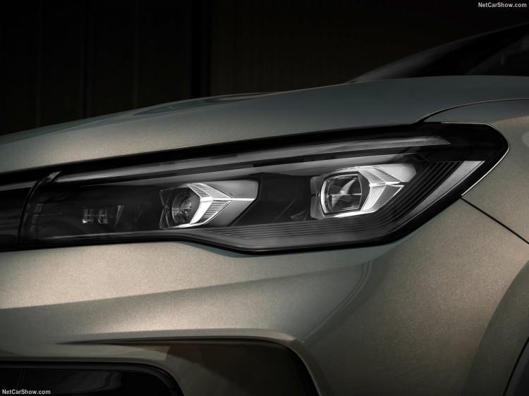 <p>Volkswagen Grubu'nun diğer modellerinde de kullanılan 148 beygir güç üreten versiyon da Tiguan'da yer alacak. Yarı hibrit motor seçeneğinde, 48 volt elektrik sistem benzinli motor ile birlikte görev yapıyor.</p>
<p> </p>