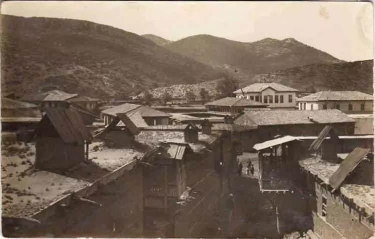 <p><span style="color:#B22222"><strong>Burdur 96.152 kişi ile listenin en aşağısında yer alıyor</strong></span></p>
<p> </p>