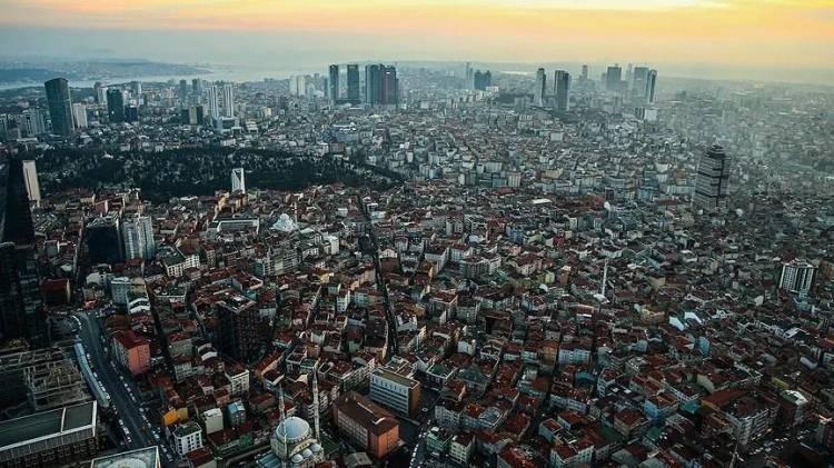<p>Meclise sunulacak İstanbul kentsel dönüşüm yasasına son şekli kabinede verilecek. </p>
