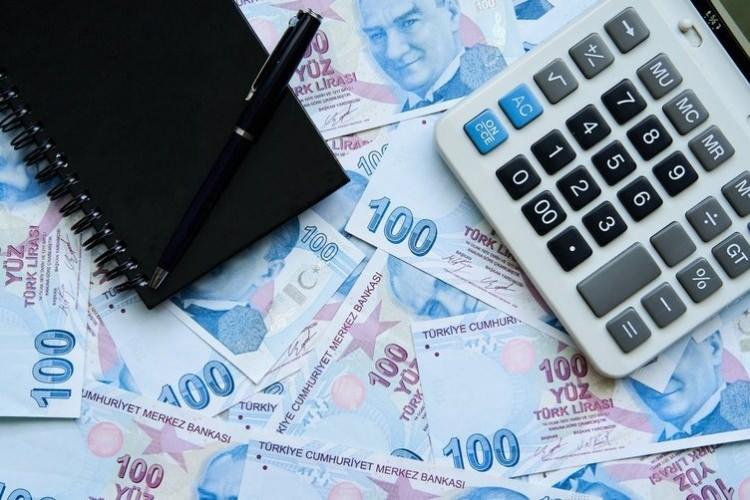 <p>Zam oranı yüzde 50'ye çıkarılırsa yüzde 37.76'lık enflasyon artışına 12.24 puan refah payı eklenmiş olacak.</p>