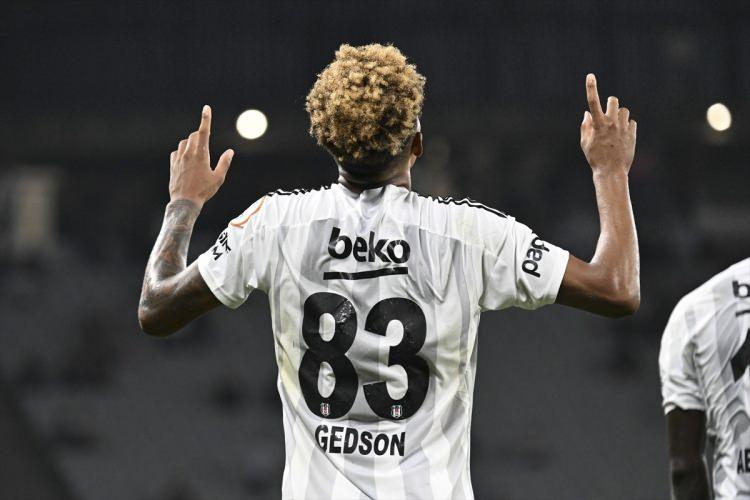 <p>1- Gedson Fernandes / Beşiktaş<br />
<br />
* Önceki piyasa değeri: 12 Milyon euro<br />
<br />
* Yeni piyasa değeri: 17 Milyon euro<br />
<br />
* Artış: +5 </p>
