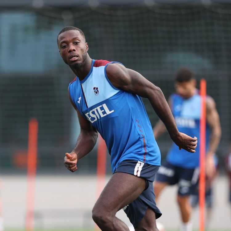 <p>1- Nicolas Pepe / Trabzonspor<br />
<br />
* Önceki piyasa değeri: 19 Milyon euro</p>

<p>* Yeni piyasa değeri: 14 Milyon euro</p>

<p>* Düşüş: -4</p>
