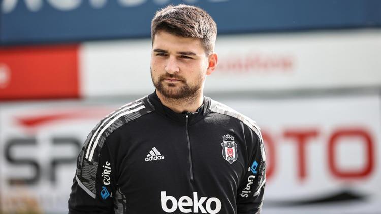 <p>9- Ersin Destanoğlu / Beşiktaş<br />
<br />
* Önceki piyasa değeri: 5 Milyon euro </p>

<p>* Yeni piyasa değeri: 3.5 Milyon euro</p>

<p>* Düşüş: - 1.5</p>
