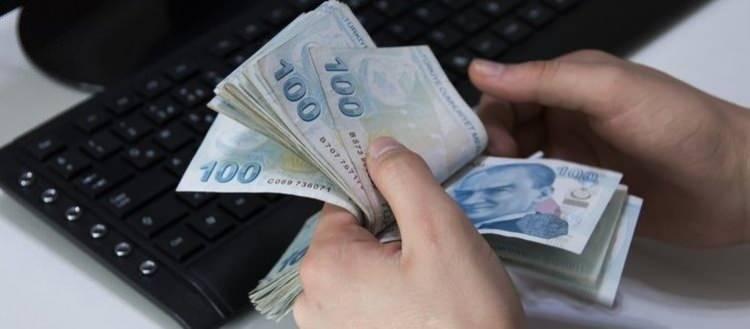<div><strong>EMEKLİYE ARA ZAM İÇİN ÇALIŞMALAR SÜRÜYOR</strong><br />
</div>
<div> </div>
<div>TBMM'nin açılmasıyla birlikte emekli ve memurların maaşlarındaki iyileştirme çalışmaları da gündem olmaya devam ediyor.</div>