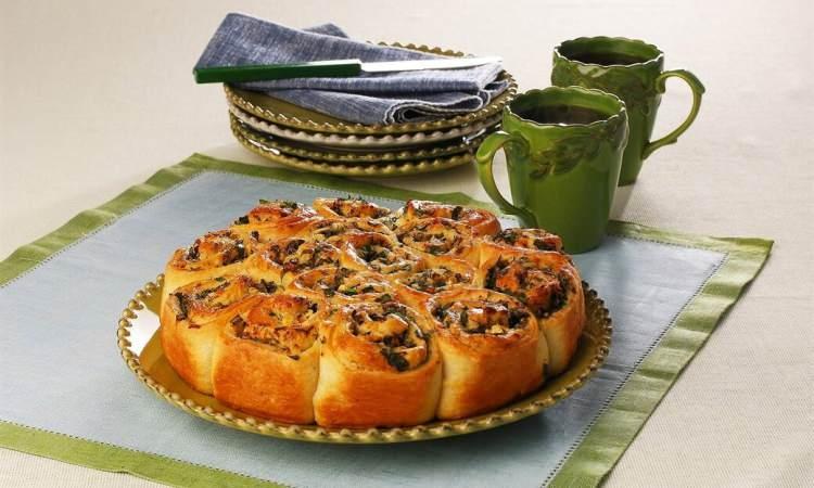 <p><strong>Muş: Otlu Çörek</strong></p>
<p> </p>