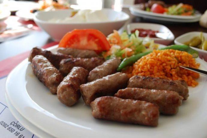 <p><strong>Tekirdağ: Tekirdağ Köftesi</strong></p>

<p> </p>
