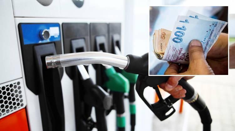 <p>Bugünkü 2 lira 11 kuruşluk indirim sonrası ortalama benzin fiyatı İstanbul’da 34,55 TL,</p>