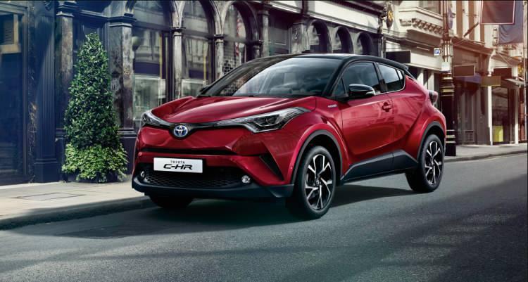 <p>Toyota C-HR Hybrid için <strong>120.000 TL indirim veya 250.000 TL, 12 ay, yüzde 0 faiz </strong>fırsatını sundu. Bunların yanında sıfır faiz kampanyaları diğer modeller için de bulunmakta.</p>
