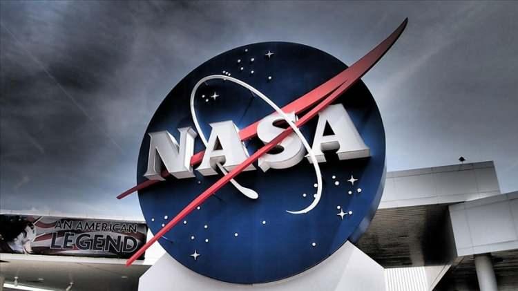 <p>Amerikan Ulusal Havacılık ve Uzay Dairesi'nin (NASA) James Webb Uzay Teleskobu (JWST) yakın zamanda Güneş Sistemimiz dışındaki bir gezegende yaşama dair umut verici ipuçları tespit etmişti.</p>
