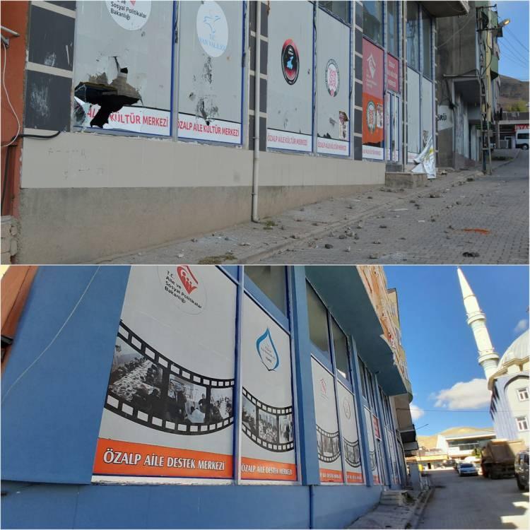 <p>Diyarbakır Kültür, Turizm ve Musiki Derneği Başkanı Kenan Aksu, AA muhabirine, 6-7 Ekim 2014'te çok kötü günler geçirdiklerini, yüzlerce iş yeri ile evin tahrip edildiğini söyledi.</p>