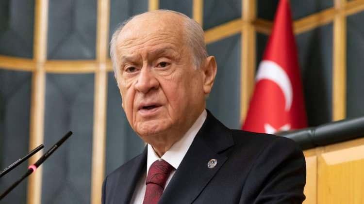 <p><span style="color:#B22222"><strong>MHP LİDERİ DEVLET BAHÇELİ</strong></span></p>
<p> </p>
<p>Takipçi sayısı: 647 bin </p>
