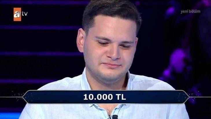 <p>Başarılı bir performans sergileyen Dağlı, 500 bin TL değerindeki soruyu bildi ve erek 1 milyon TL değerindeki soruyu açtırmaya hakkını elde etti.</p>
<p> </p>