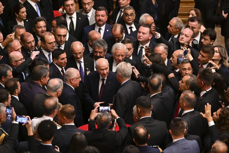 <p>TBMM Başkanı Numan Kurtulmuş ile eşi Sevgi Kurtulmuş resepsiyona ev sahipliği yaptı.</p>
<p> </p>