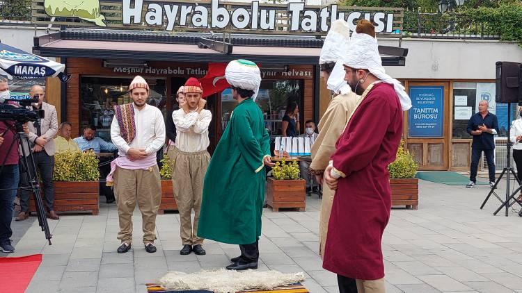 <p>Ahilik, zengin - fakir ayırımı yapmaz. Çalışmak ve üretmek, alın teri ile kazanmak ahilikte bir ahlak kuralıdır. Bunun için herkesin bir mesleği ve işi olmalıdır. </p>