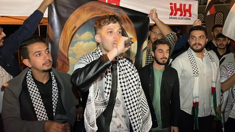 <p><strong>KARABÜK</strong></p>
<p>Karabük'te bazı sivil toplum kuruluşlarınca Filistinlilere destek amacıyla gösteri düzenlendi.</p>