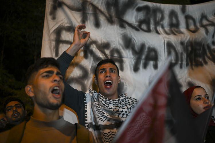 <p><strong>ANKARA</strong></p>

<p>Anadolu Gen&ccedil;lik Derneği (AGD) Hamas'ın İsrail'e karşı başlattığı "Aksa Tufanı" operasyonuna destek i&ccedil;in "Fetih Buluşması" ger&ccedil;ekleştirdi.</p>
