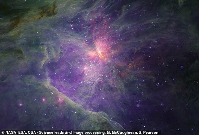 <p>Aynı zamanda 'kahverengi cüceleri' de içerir; tam olarak yıldız ya da gezegen olmayan, genellikle <strong>'başarısız yıldızlar'</strong> olarak tanımlanan astronomik nesneler.</p>
