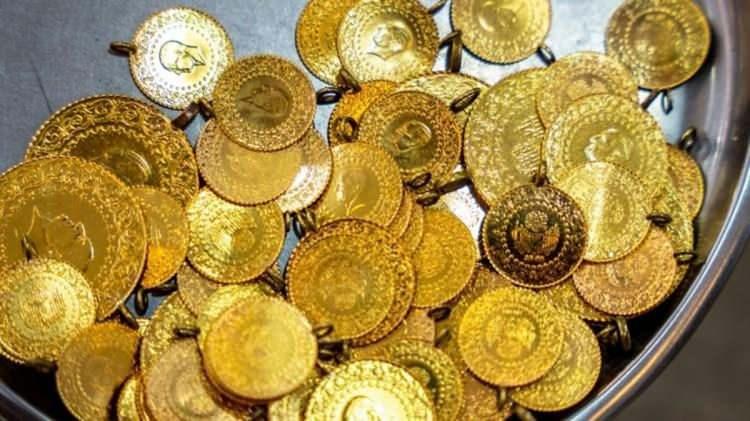 <p><strong>ARALIK AYI KRİTİK ÖNEM TAŞIYOR</strong></p>

<p> </p>

<p>İslam Memiş, piyasaların bu hafta sonundan başlayarak önümüzdeki hafta içerisinde risk fiyatlamasını en üst noktaya taşıyacağı uyarısında bulundu. Yatırımcılara uyarılarda bulunan Memiş, Aralık ayına işaret ederek şunları söyledi: “Son 1 haftaya baktığımız zaman bunun küresel ekonomilere mutlaka bir yansıması oluyor. Küresel piyasalar bu savaş durumunu tamamen savuşturmuş değil."</p>
