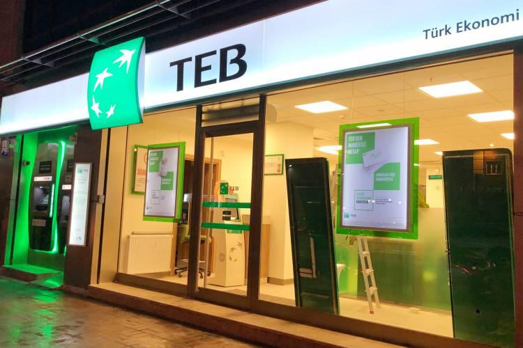 <p>TEB-</p>

<p> </p>

<p>Başvuru yapanlardan aylığı 3.500 liraya kadar olanlara 3.000, 3.500-7.500 lira (7.500 lira hariç) arası olanlara 3.500, 7.500-10.000 lira (10.000 lira hariç) arası olanlara 4.500, 10.000 lira ve daha fazla olanlara 5.000 lira ödüyor.</p>
