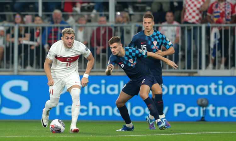 <p>A Milli Futbol Takımı'nın, UEFA 2024 Avrupa Şampiyonası (EURO 2024) Elemeleri D Grubu altıncı maçında deplasmanda Hırvatistan'ı 1-0 mağlup etmesi Hırvatistan ve İtalya basınında geniş yer buldu.</p>
